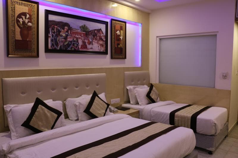 Hotel All Iz Well 4