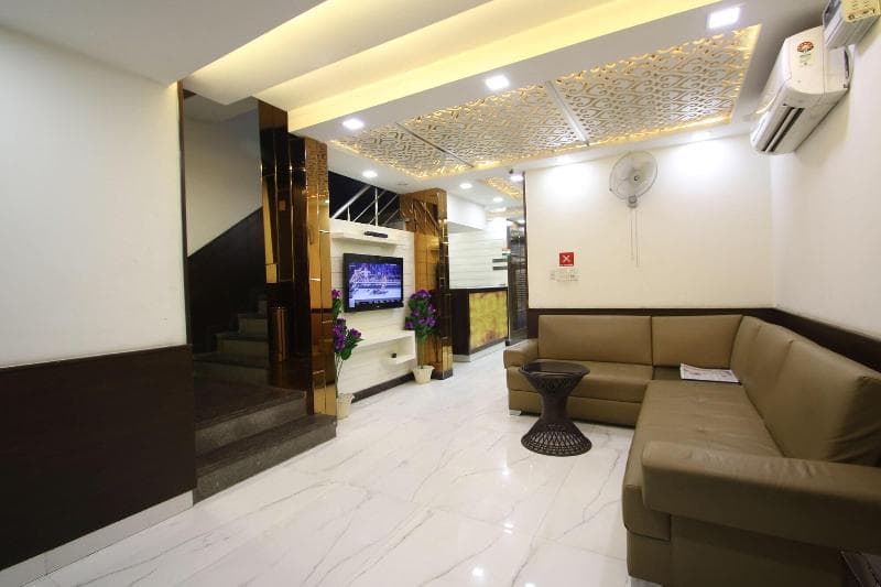 Hotel Hill Palace 4