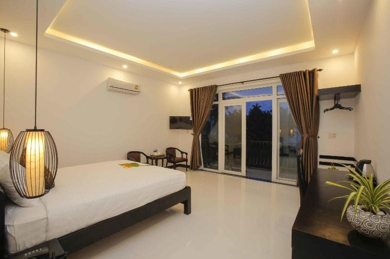Hoi An Sunny Pool Villa 4