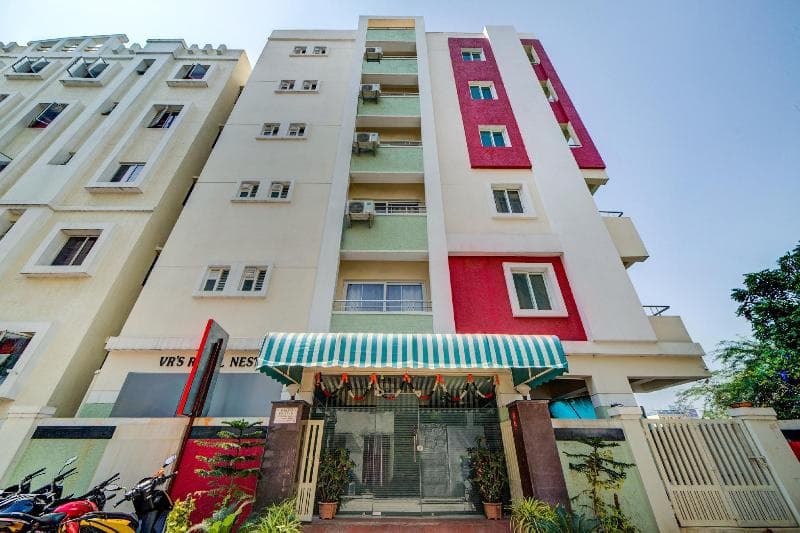 The Royal Nest By Oyo Rooms 3