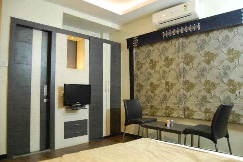 Hotel Purva main