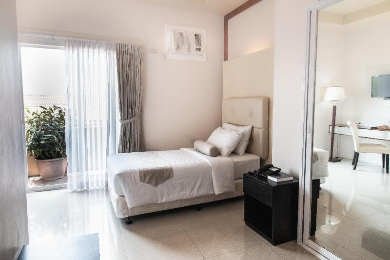 Sierra Hotel photo 1