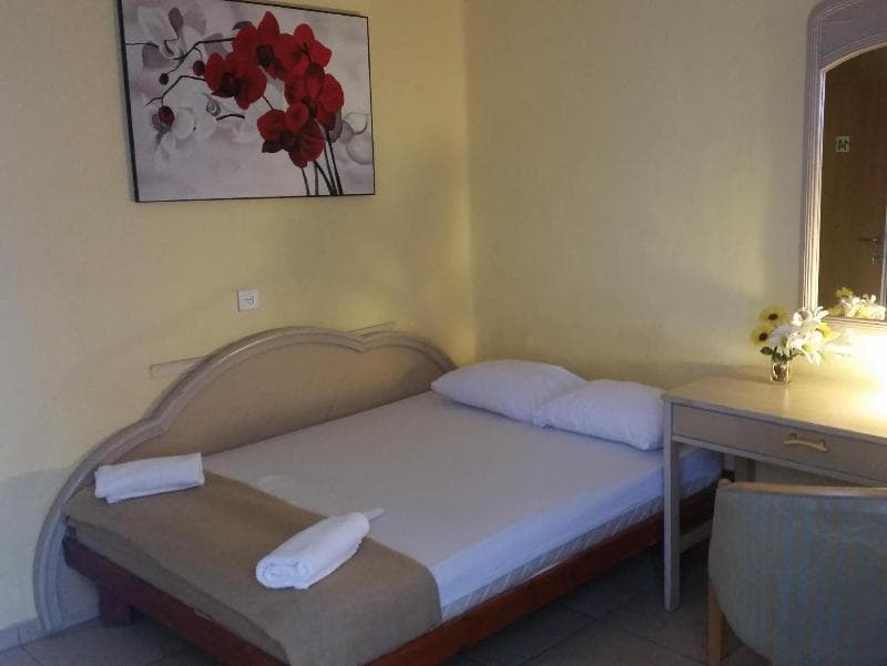 Hotel 34 2