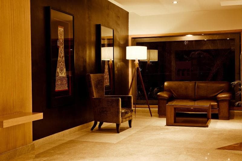 Melange Luxury Service Apartment 3