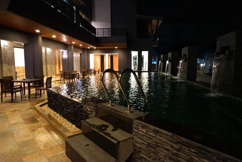 The Proud Exclusive Hotel 4