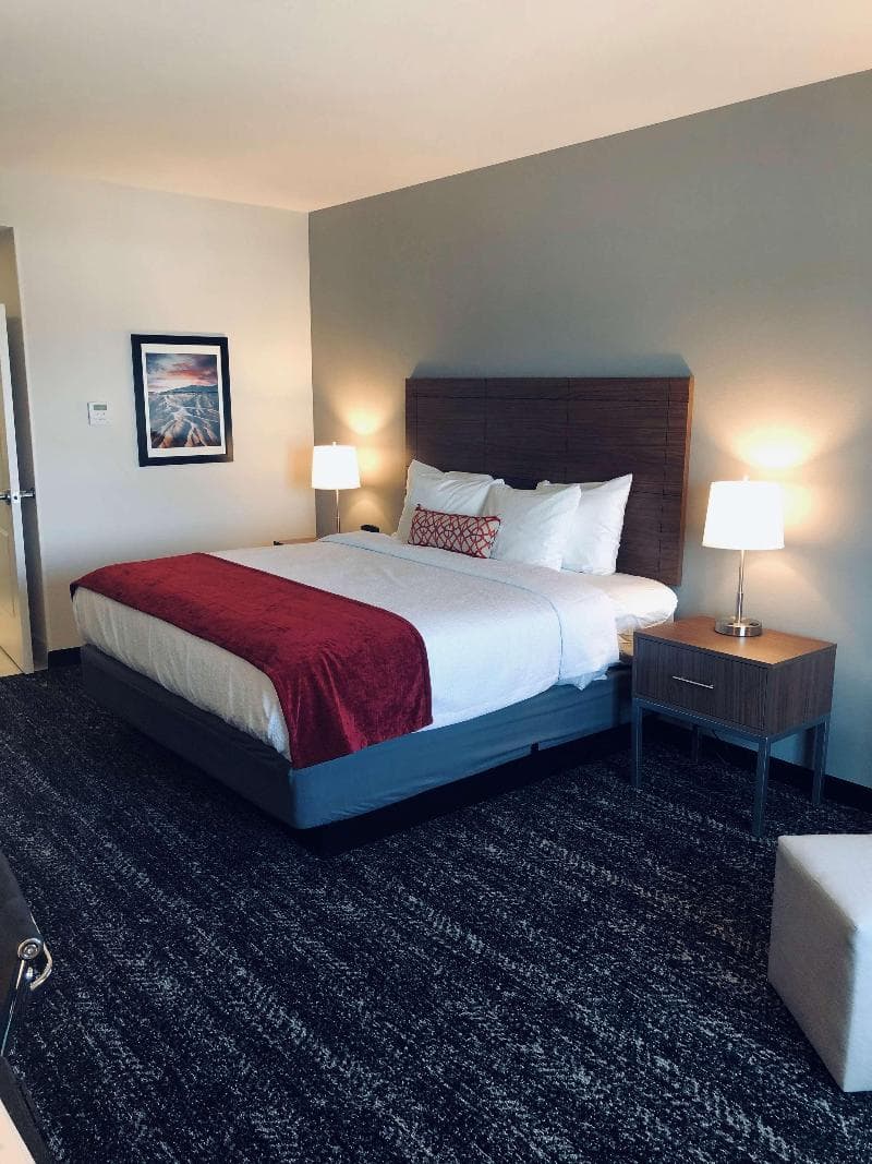 Best Western Plus Desert View Inn & Suites 4