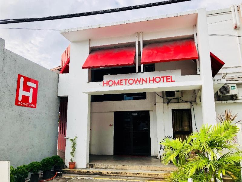 Hometown Hotel Bacolod - Lacson 4