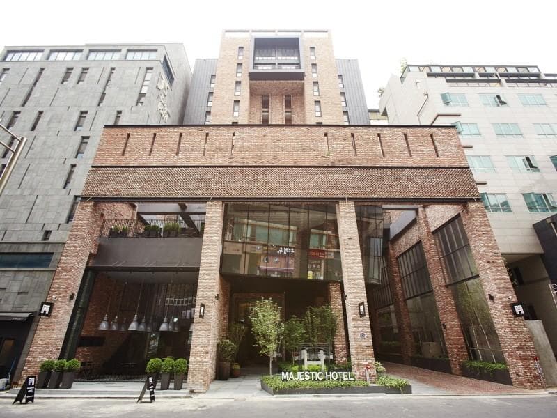 Staz Hotel 2