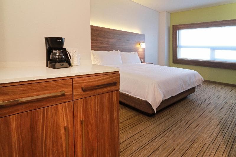 Holiday Inn Express & Suites ENSENADA CENTRO 5