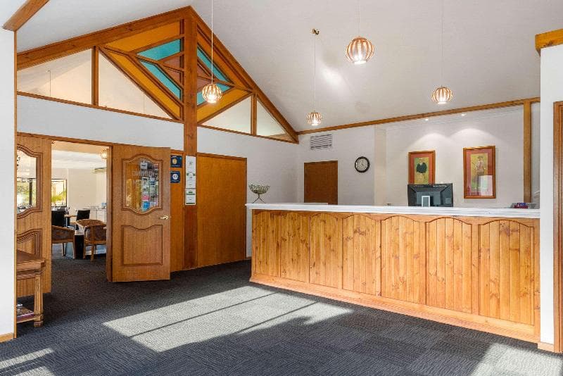 Comfort Inn & Suites Riverland 4