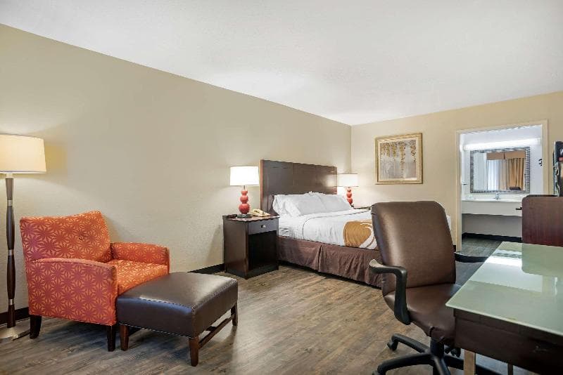 Quality Inn photo 1