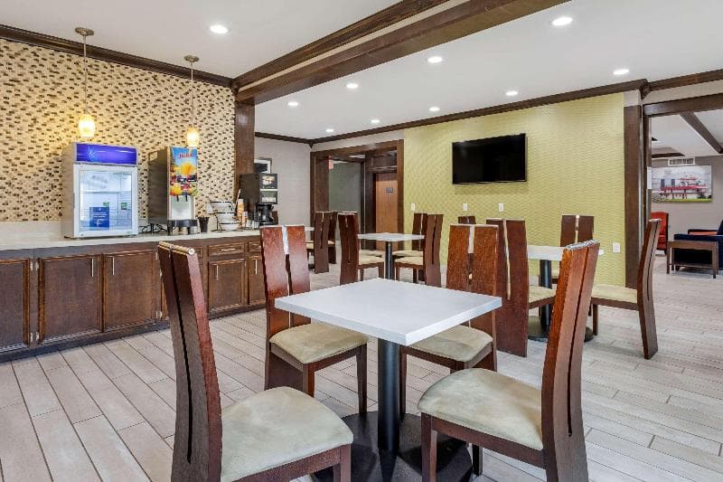 Comfort Inn & Suites North Little Rock Jfk Blvd 3