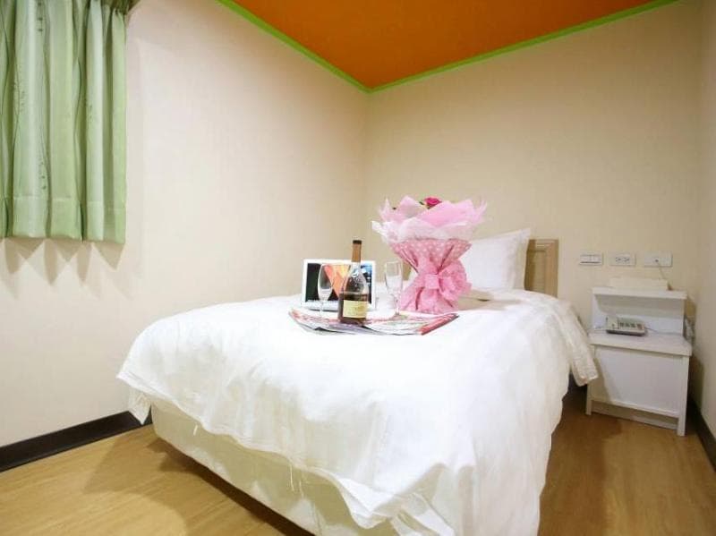Clover House Hotel photo 1