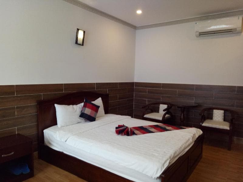 Thai Hoang Gia Hotel 4