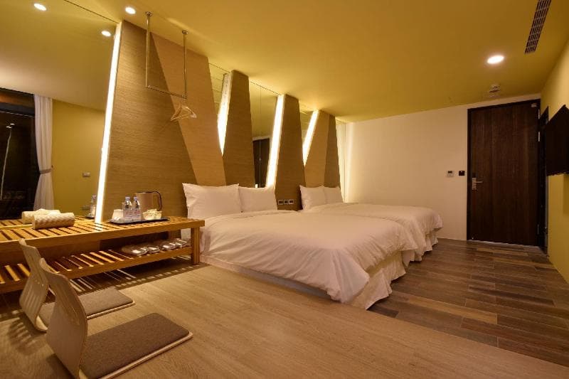 Han-Yan Design Hotel main