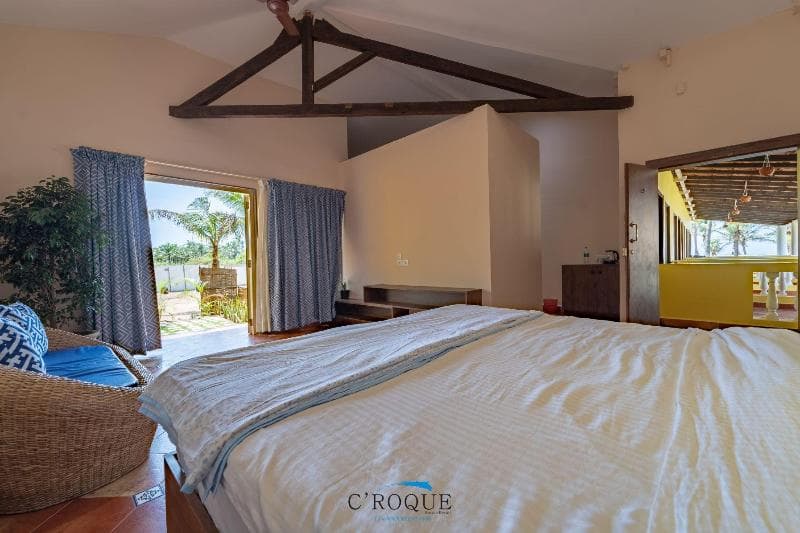 C'roque Beach Resort 5