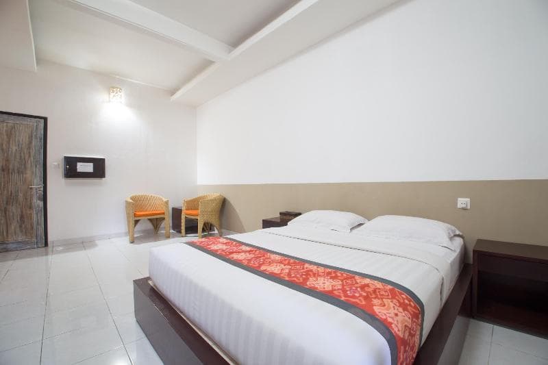 Adikara Renon Hotel main