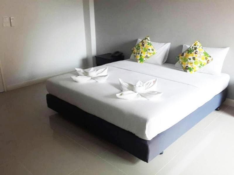 Karon Sea Side 5