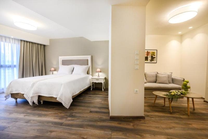 Emerald Suites 4