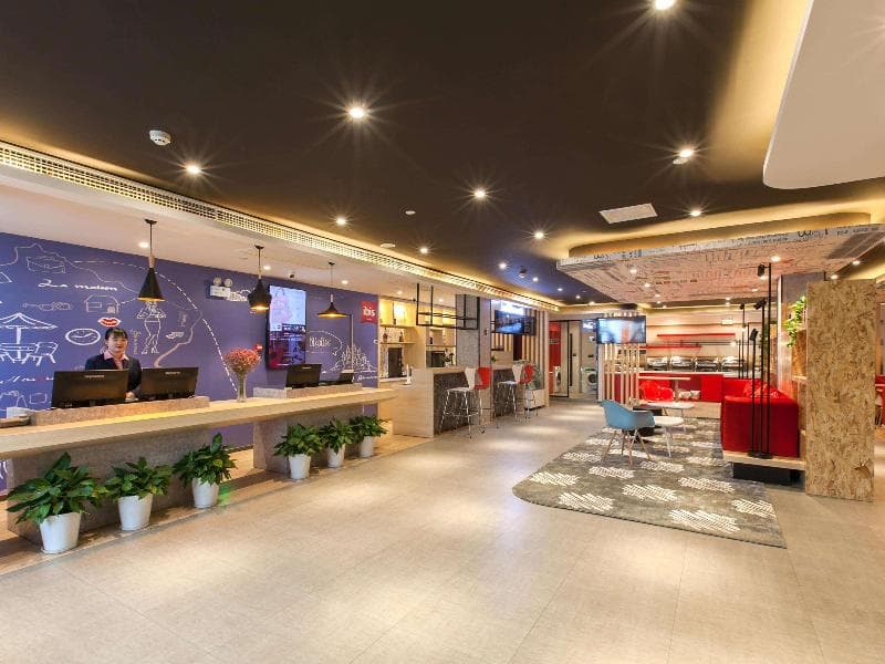 Ibis Wuhan Hubu Alley Hotel 4
