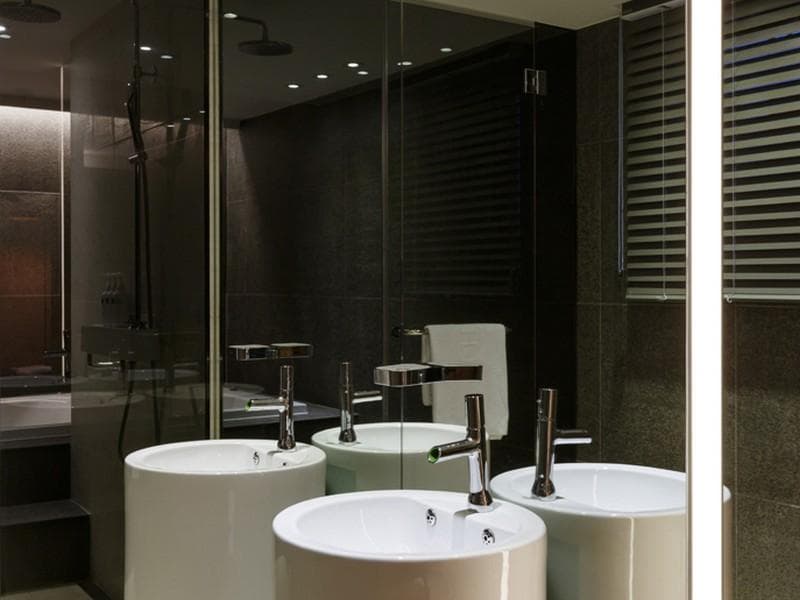 H Hotel 5