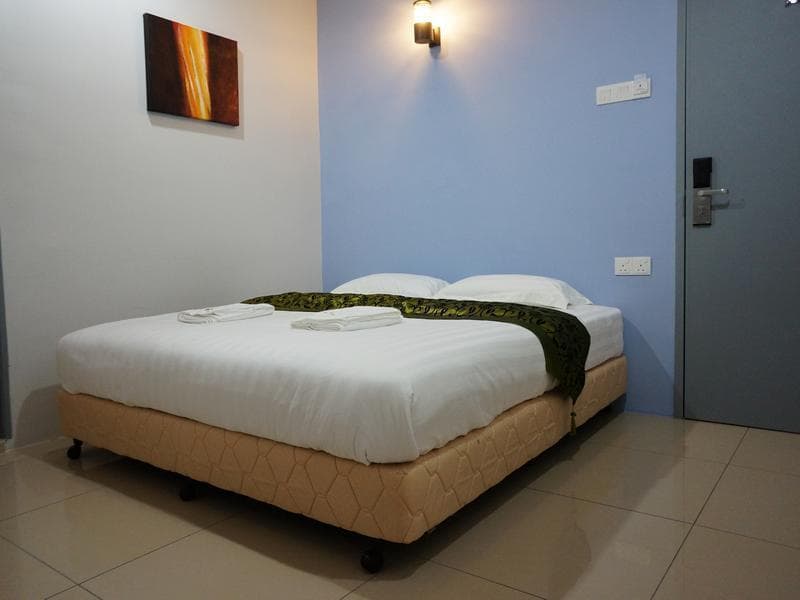 Green Hotel 5