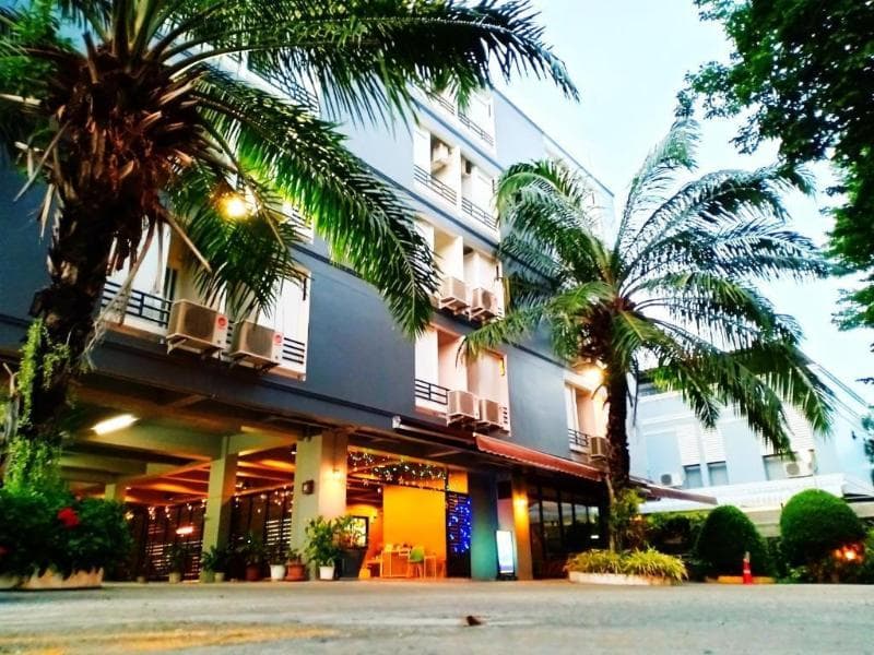 Beerapan Hotel 5