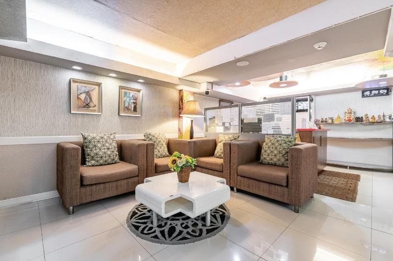 The Richy Place Guest House 3
