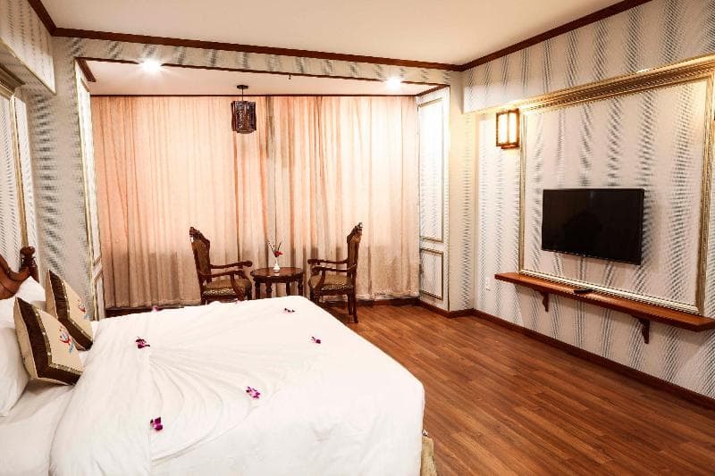 Huong Viet Hotel 3