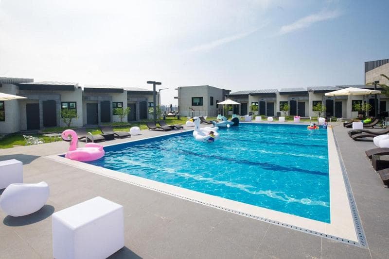 Christmas Resort 2