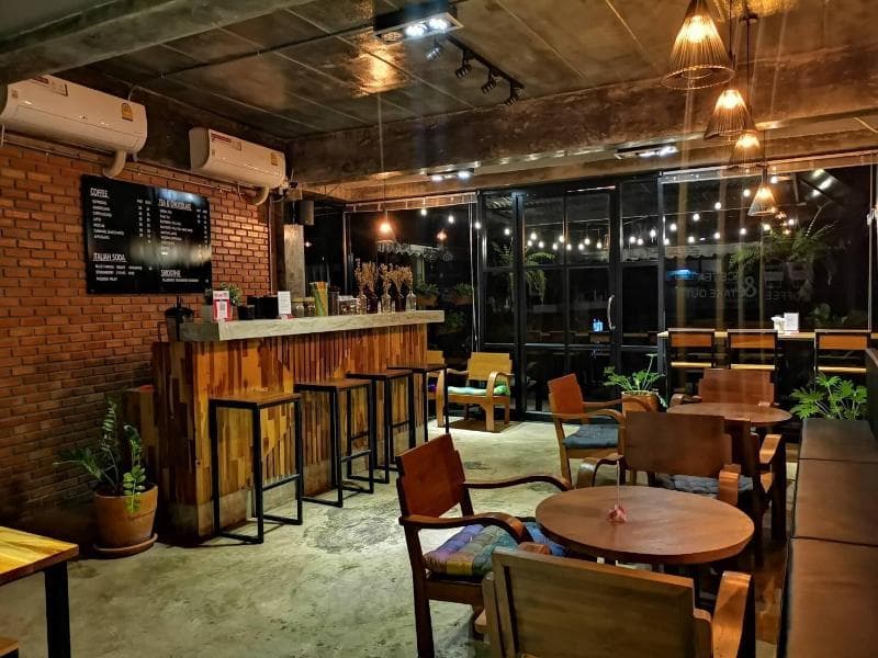 Tonfang Hotel main