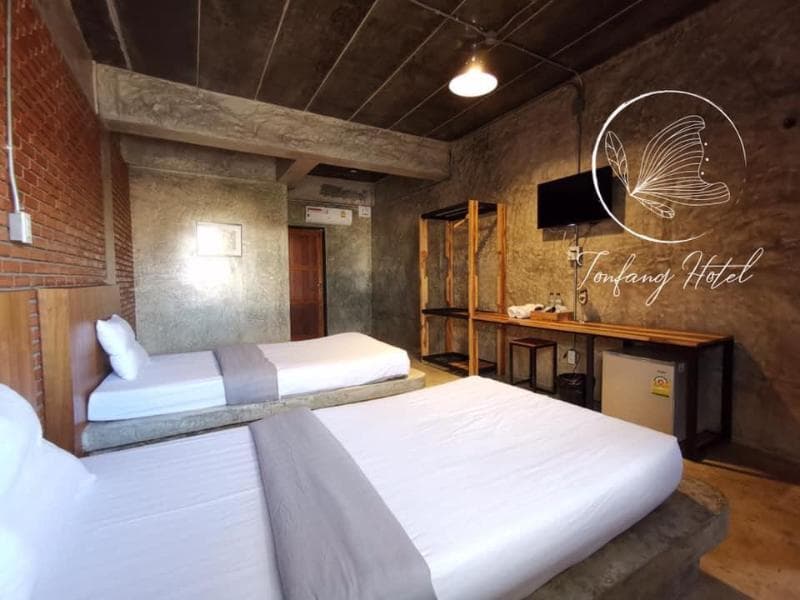 Tonfang Hotel photo 1