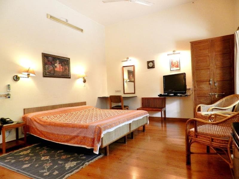 Jai Niwas Garden Hotel 5