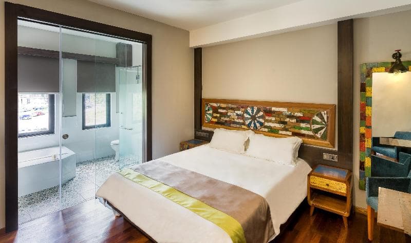 Treasures Hotel And Suites 4