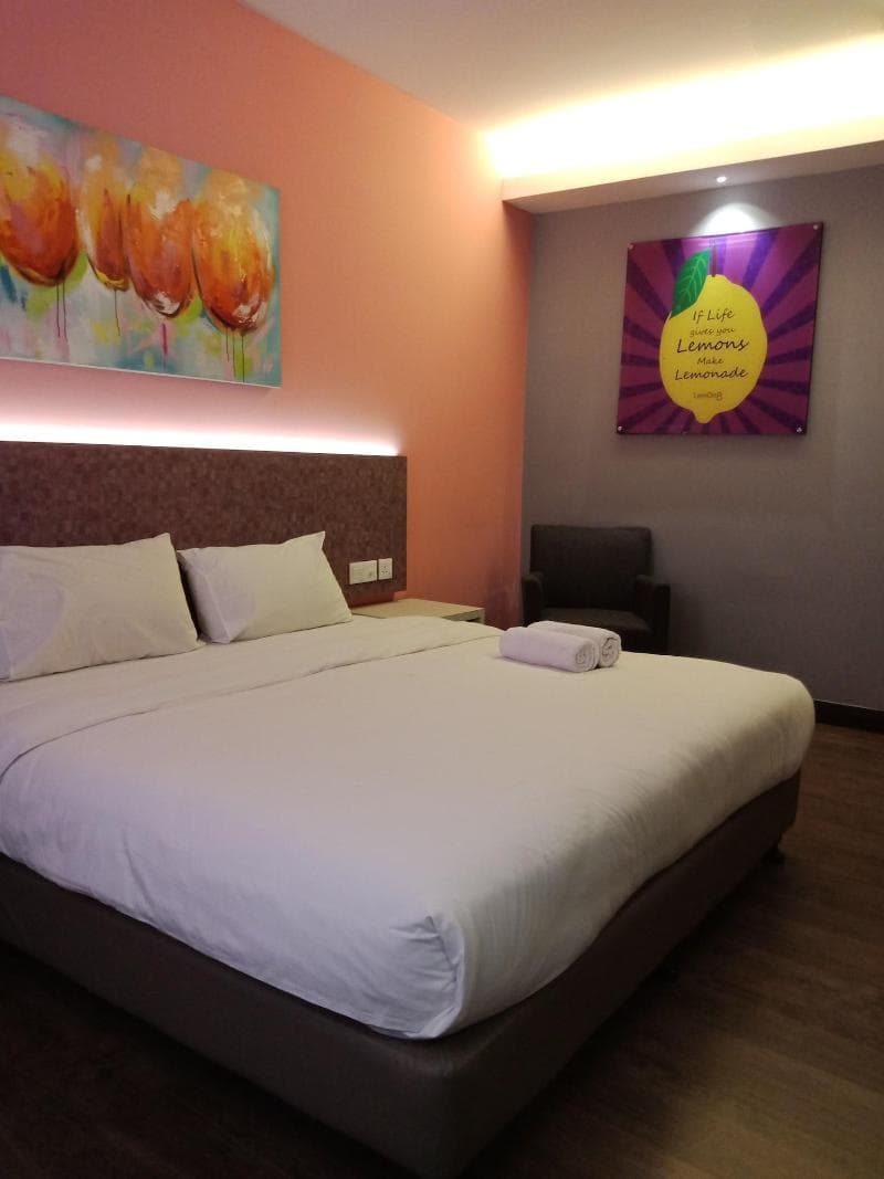 Lemon 8 Hotel Apartment 3