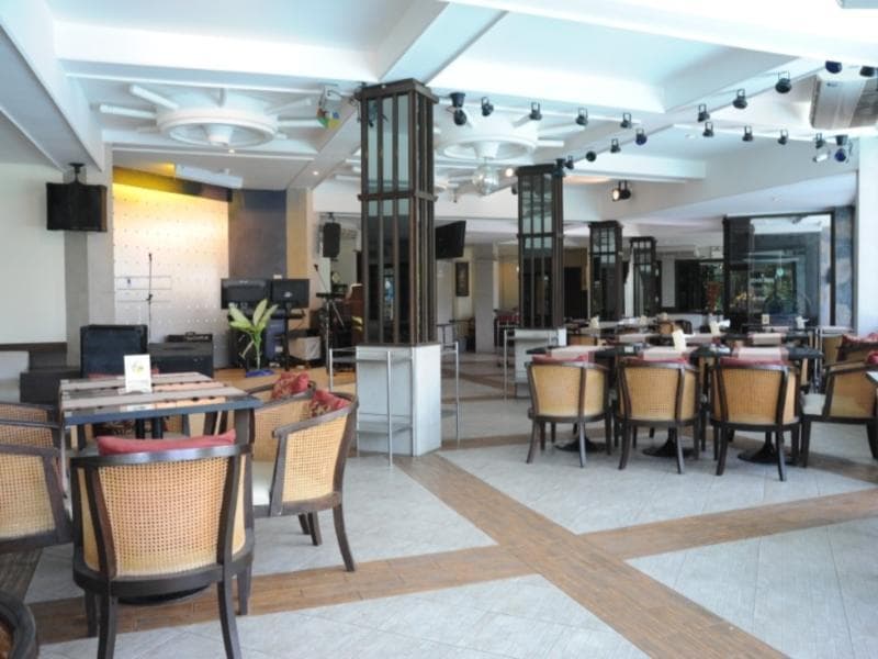 Bangsaen Villa Hotel 5