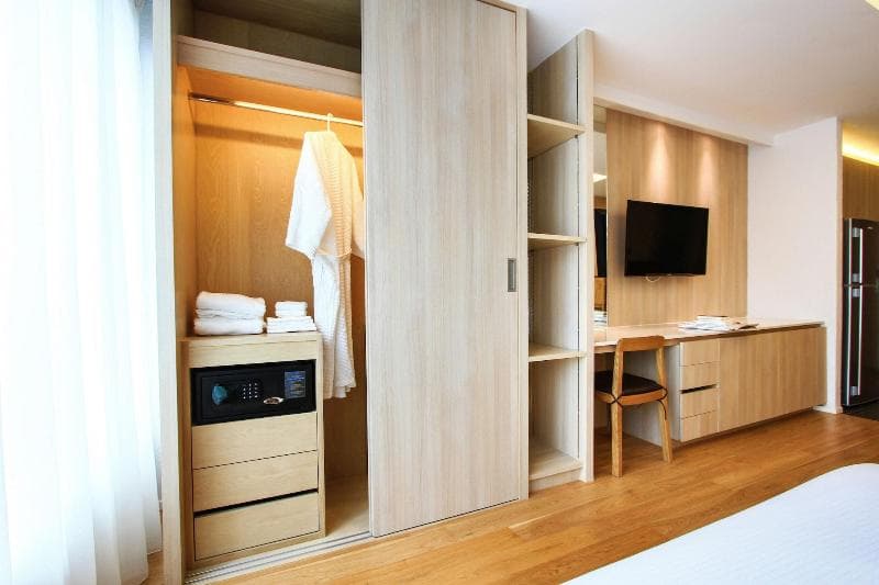 Balcony Seaside Sriracha Hotel & Serviced Apartments 4