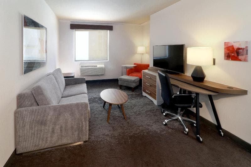 Holiday Inn & Suites Monterrey Apodaca Zona Airport 4