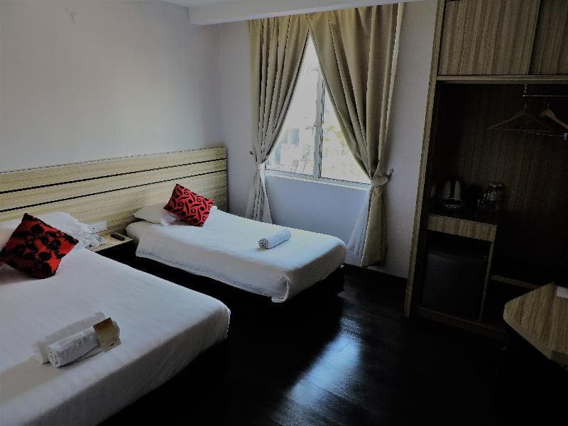 The Blanket Hotel 4