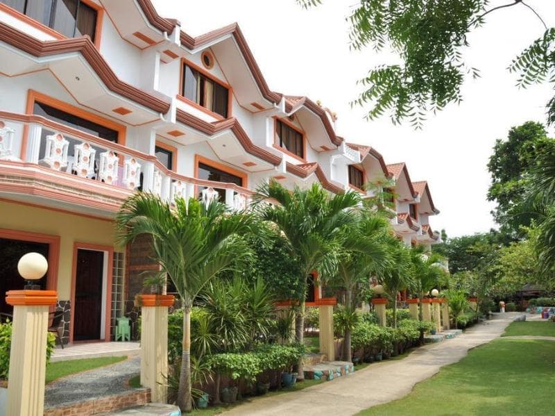 Cordova Home Village Resort 4