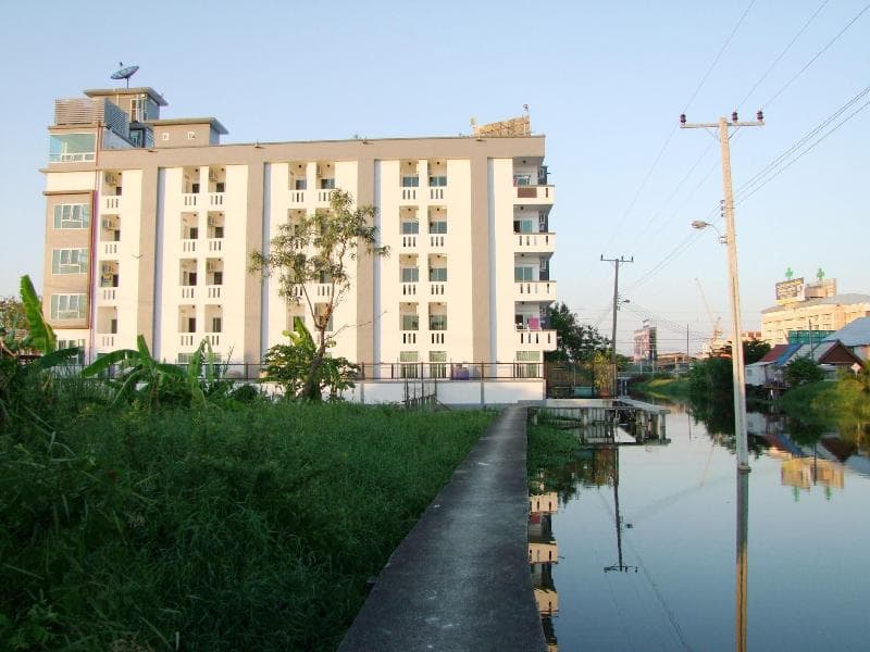 At Ease Residence Suvarnabhumi 3