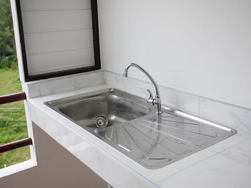Naithon Beach Mansion (Adults Only) 3