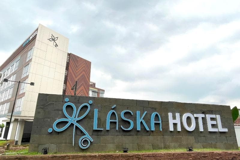 Hotel Santika Sukabumi 4