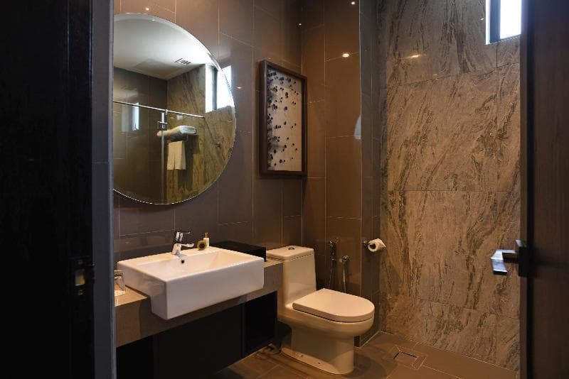 Vangohh Eminent Hotel & Spa 4