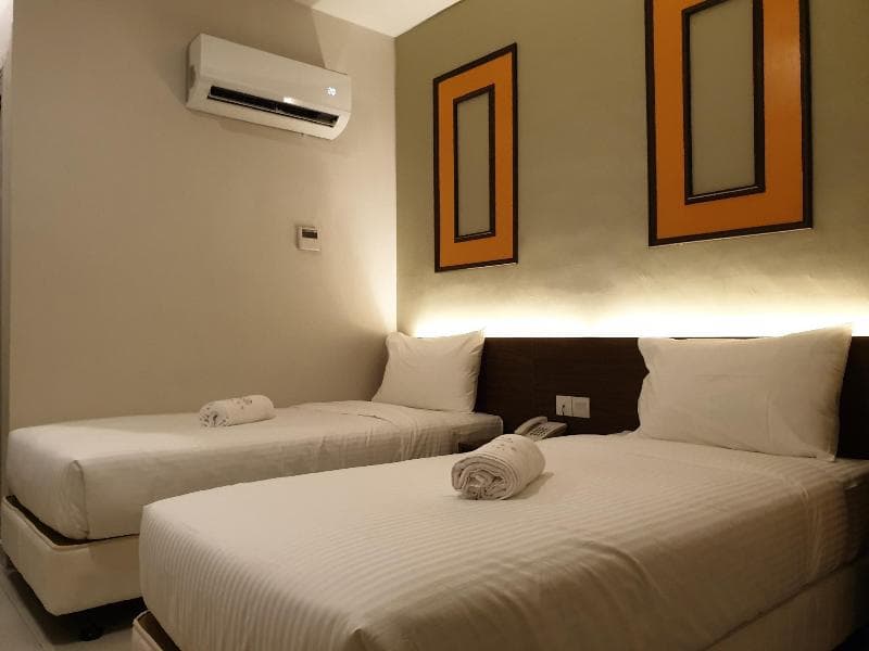 Ants Hotel 2