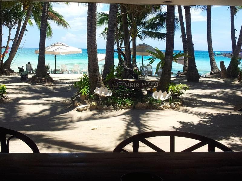 Deparis Beach Resort 4