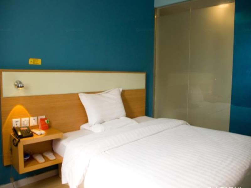 7 Days Inn Guangzhou Shangxiajiu Branch main