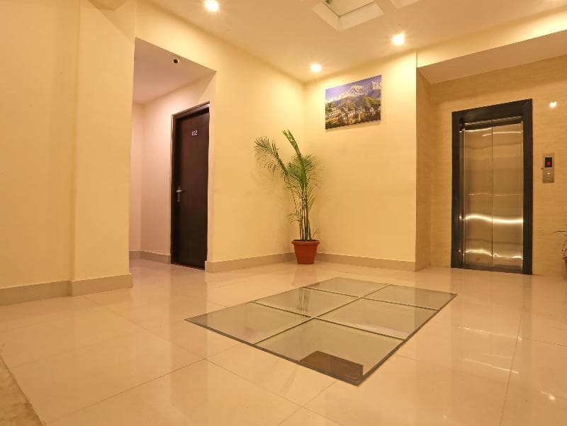 Hotel Jay Suites photo 1
