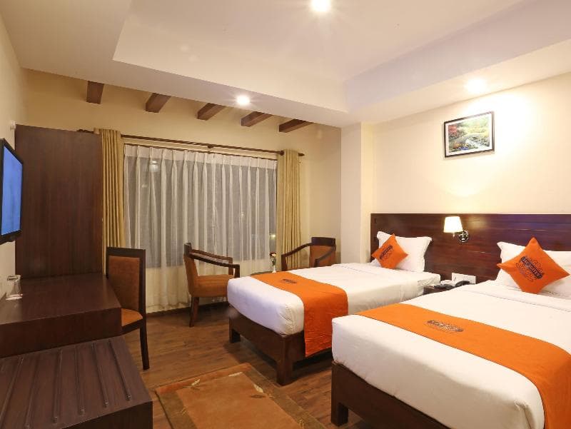Hotel Jay Suites main