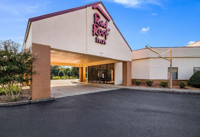 Red Roof Inn Clarksville 3